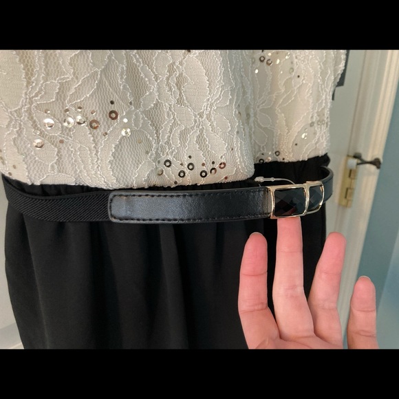 NEW Iz Byer California Sleeveless Lace Top… - Picture 8 of 14